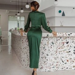 Robe En Satin Vert Foncé -Mode Bohème Soldes 4 a5a8d359 aa02 4498 8fb8 2467b60fd52b