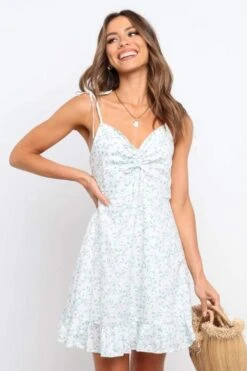 Robe Blanche Décontractée De Printemps -Mode Bohème Soldes 821376483695001600 c8d64472 ccbf 4809 b2f4 f0fc704ec166