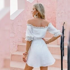 Robe Asymétrique En Dentelle Blanche -Mode Bohème Soldes 829365825562476544 2fde8701 f981 4a5e 9383 d5fce9800e01