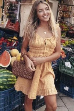 Mini Robe Dos Nu Bohème Holiday -Mode Bohème Soldes 844623316533641216 f47bd2ae efbe 4400 a629 11750ff83214