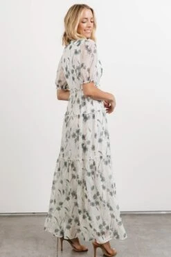 Robe Bohème Blanche Fluide -Mode Bohème Soldes 907740463660793856 8aecb557 7cad 440d bb3f 71baeda79126