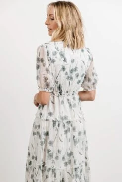 Robe Bohème Blanche Fluide -Mode Bohème Soldes 907740476264677376 e67574c1 4c99 4c60 b40e 7cb9add28957