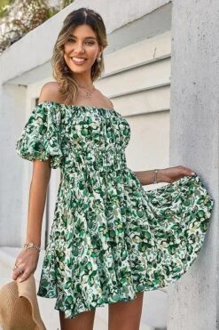 Mini Robe Verte Décolletée Imprimée
