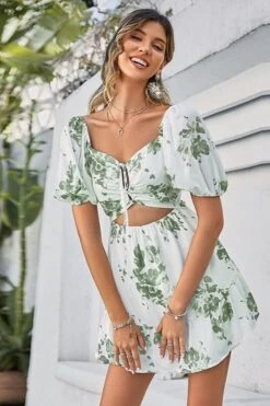 Robe Courte Bohème À Manches Bouffantes