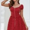 Robe Mignonne À Pois Rouges Et À Manches Courtes