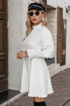 Vieille Robe Blanche Manches Longues